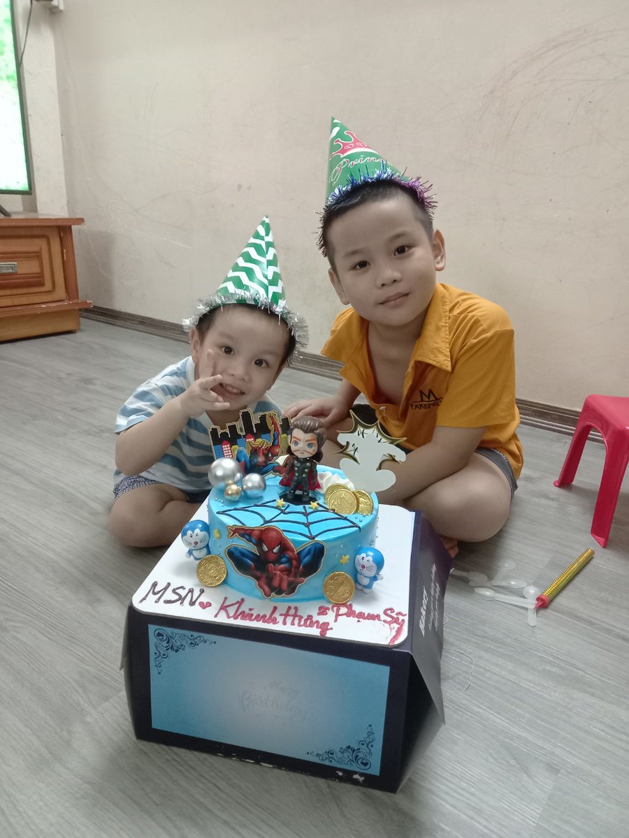 MrPaSyT's tweet photo. Bố luôn đóng vai ác! Dù sao cũng mong các con nên người. Đừng trách, đừng hờn bố nhé!
#chavacon https://t.co/1VR51YbLaB