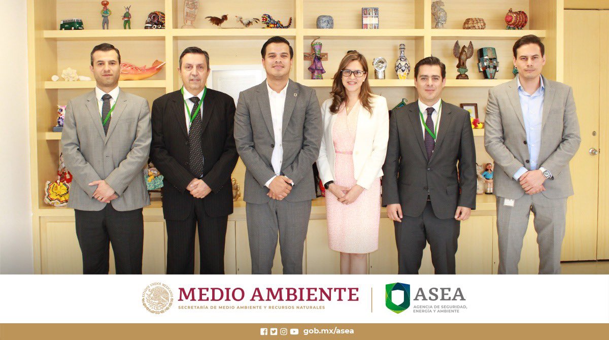 acarrizales_'s tweet photo. Sostuve un encuentro con los integrantes del Grupo de #GasNatural de la Comisión de Energía del @cceoficialmx Abordamos la política que sobre #MedioAmbiente aplica al #SectorHidrocarburos, así como los criterios de seguridad industrial y operativa para dicha actividad. https://t.co/IpjYm9JnXE