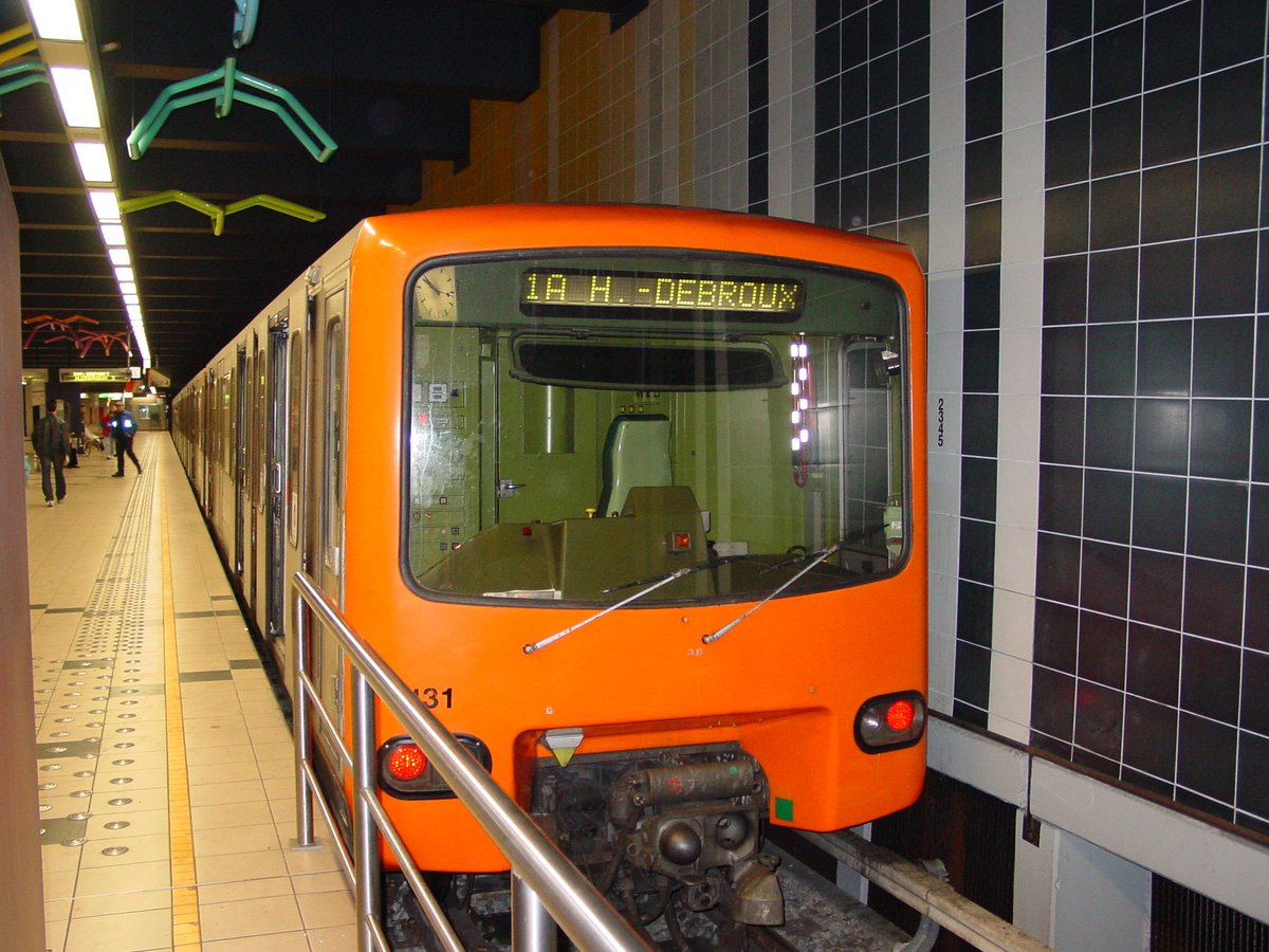 How Leonardo DiCaprio sees you at age 24 vs 25