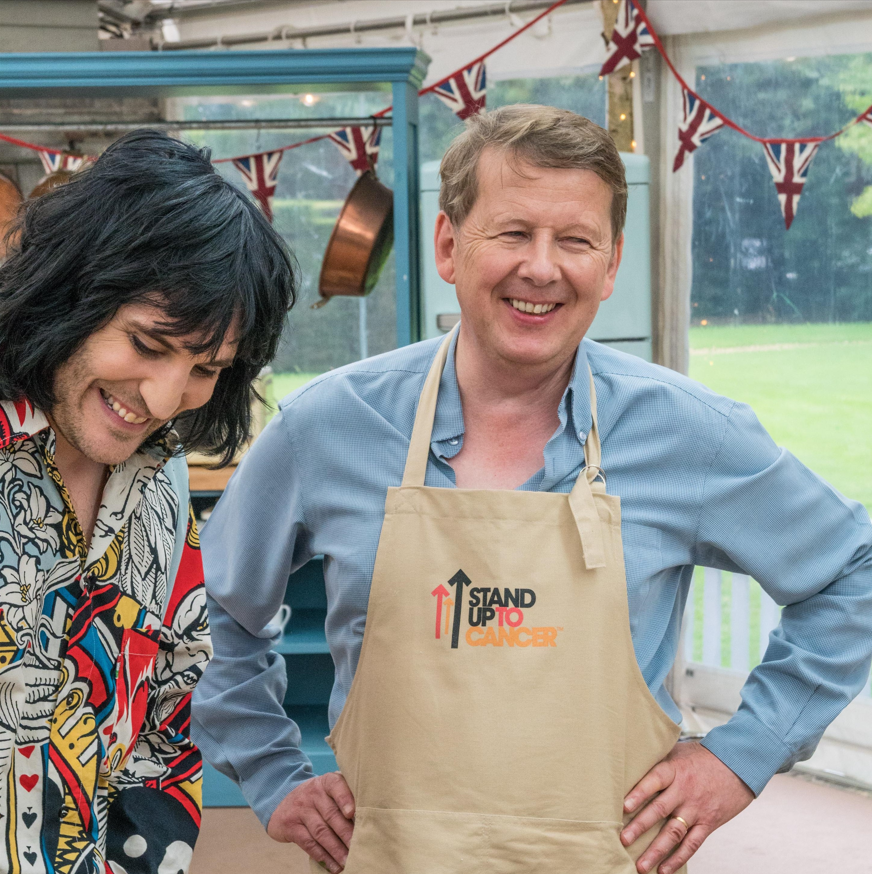 SU2CUK's tweet photo. We’re sorry to hear the sad news that Bill Turnbull has died. 

He appeared on The Great Celebrity Bake Off for #StandUpToCancer on @Channel4 back in 2018, soon after he was diagnosed with prostate cancer. 

We’re sending all our love to his family and friends🧡 https://t.co/Ydu2EhTxlI
