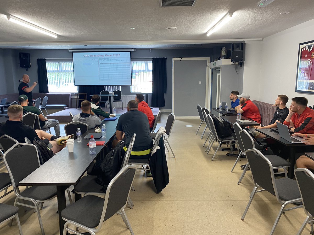 Gethin Robinson tweet media