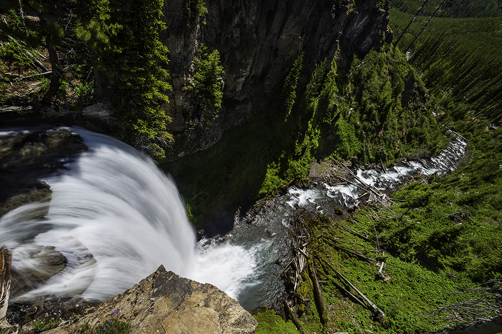 Tumalo Falls POV. One of the Many amazing waterfalls in Oregon. Find it here: bit.ly/3RdBcmz #FindArtThisSummer #buyintoart #Waterfall #Waterfallphotography #Photographylovers #100worksofart #Homedecor #Oregonbeauty