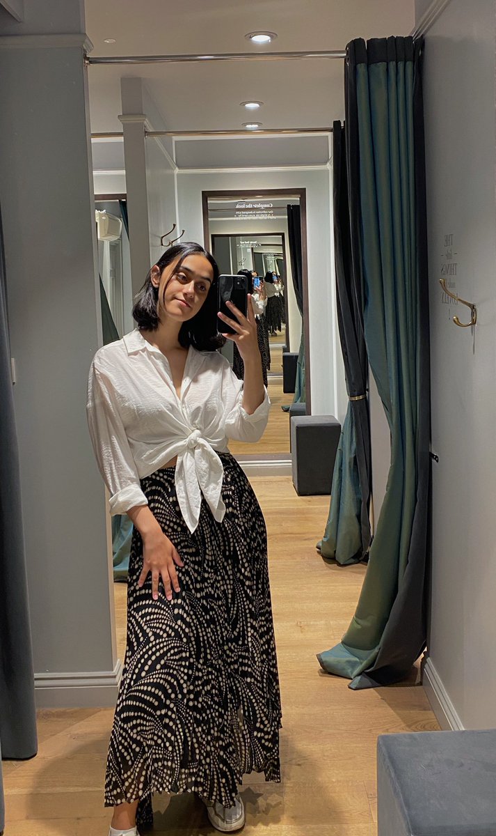 JasmineIngs2's tweet photo. Ive been living in the Nancy print midi skirt recently, exactly what I needed for this indecisive weather!! 🤍 @SophiaR1985 @WeAreMV_ https://t.co/32mRgMskMp