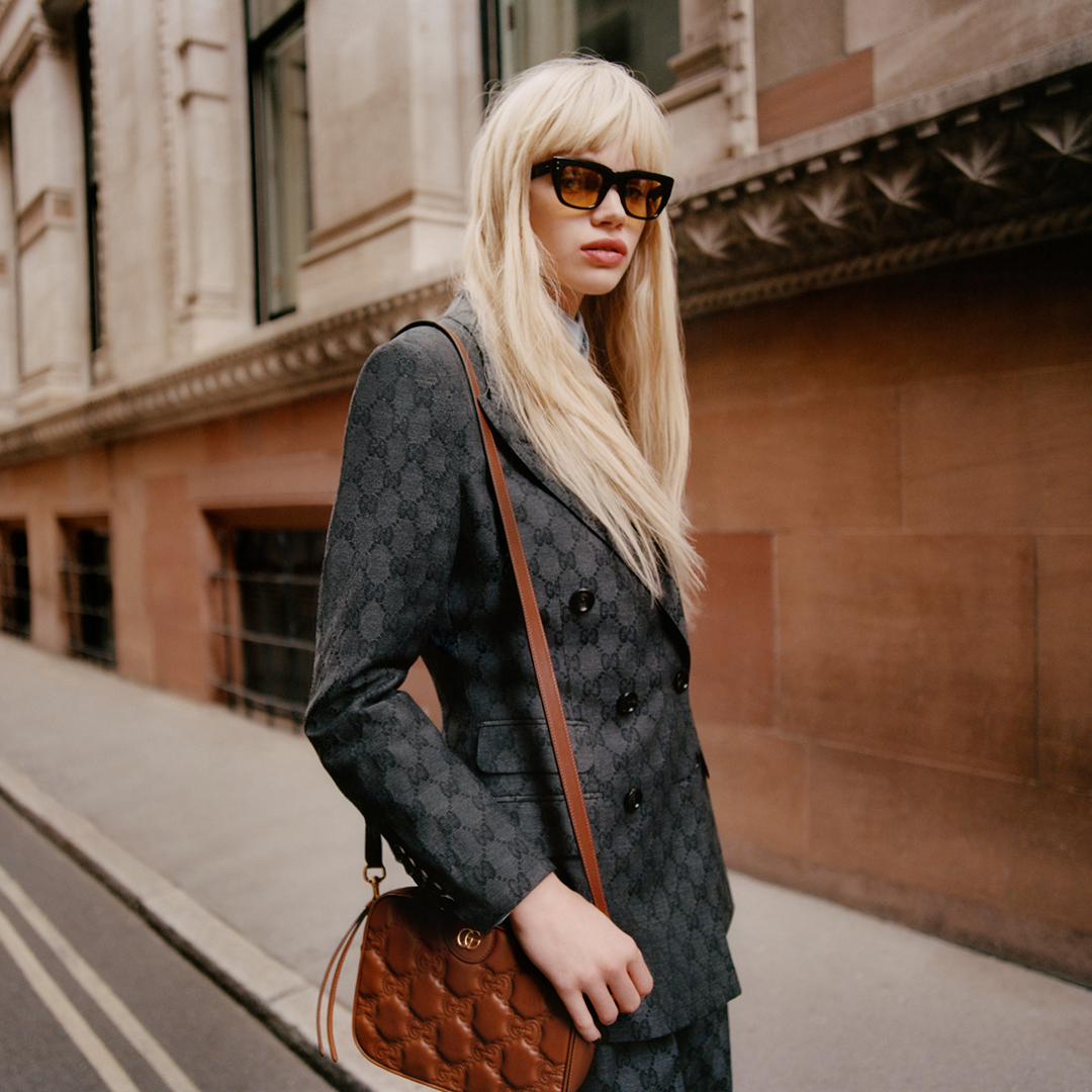 Blondie in the City  Louis vuitton handbags, Pochette metis