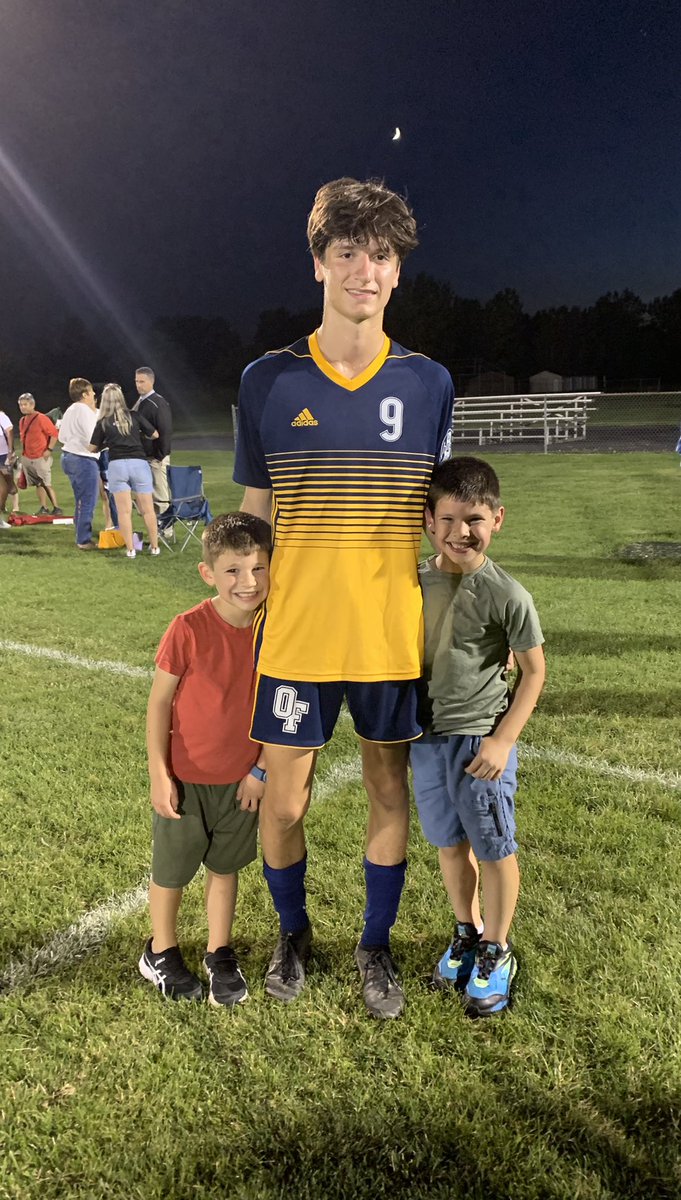 OFHSSoccer's tweet photo. We are honored to be able to give back to the community that supports us every game. A few of our boys coach rec teams and ref youth games in our community. Junior Carmine Boscarello had a few guests from his rec team in attendance yesterday! Great job Coach!⚽️@CarmineBoscare1 https://t.co/hRP7YDIh7r