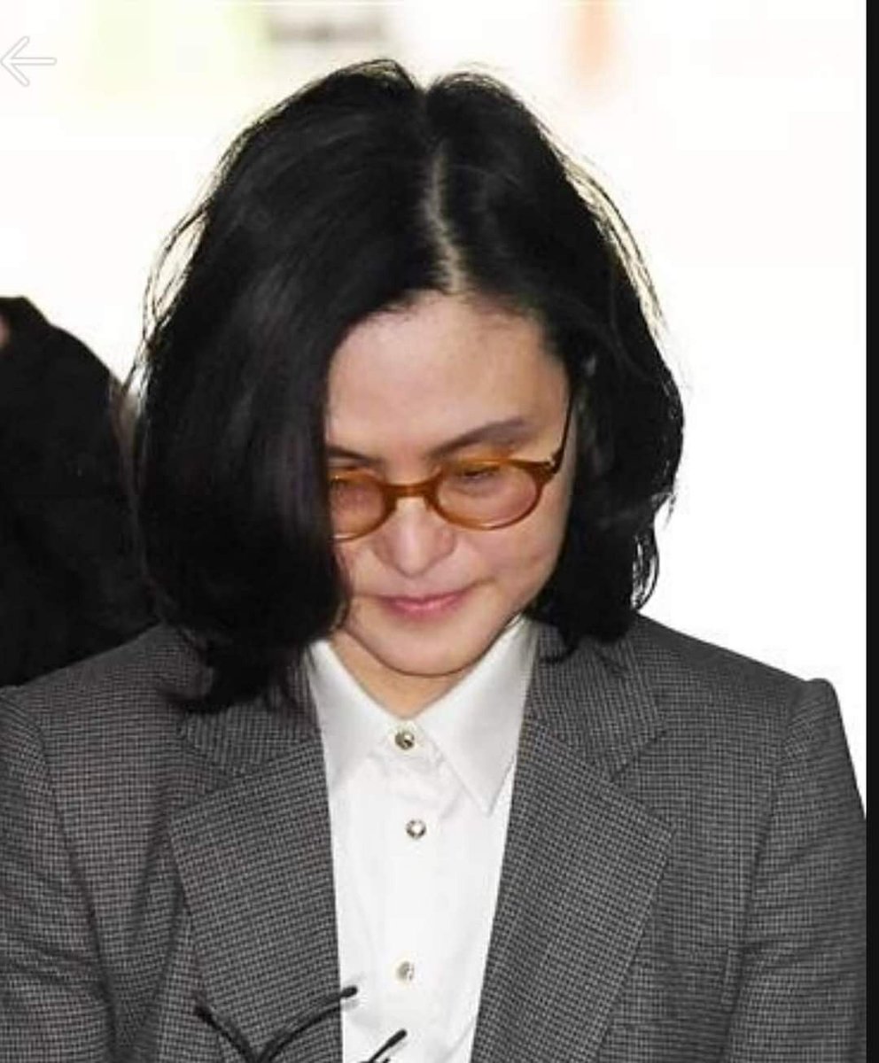 정경심 교수 형집행정지 거부는 ‘미필적 고의’에 의한 윤석열 검찰정권의 ‘살인행위’!!

허리 디스크 파열 ‘하지마비’는 수술과 보존치료가 시급합니다. 더불어민주당은 더이상 정경심 교수의 고초를 외면하지말라!!

5만 명의 청원 동의가 필요합니다.
현재 16,699명 동의!!

petitions.theminjoo.kr/222310043ANENZD