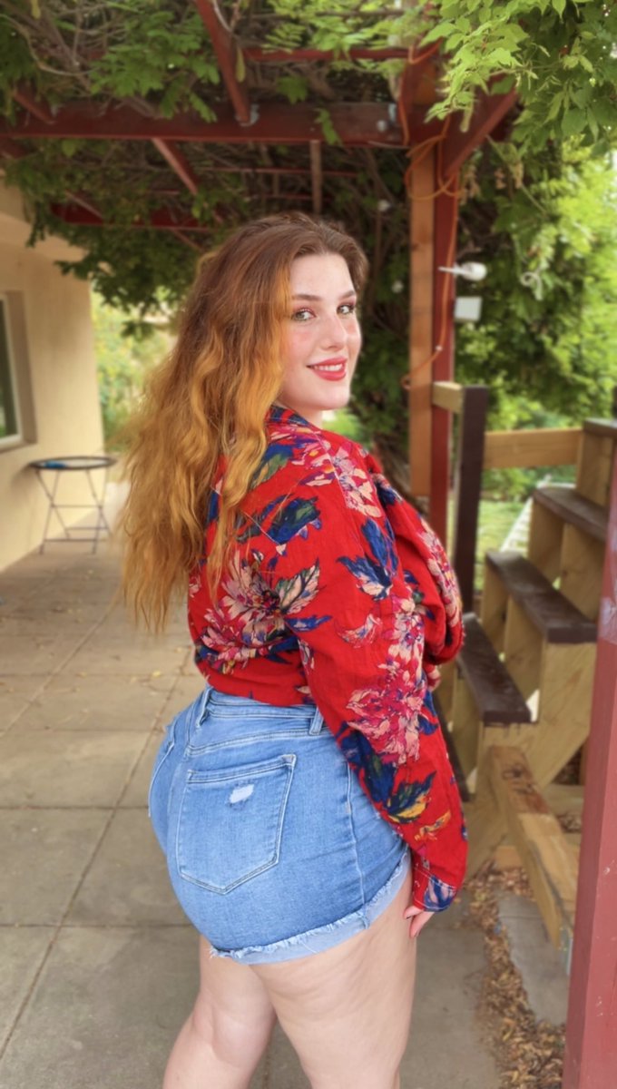 MoxyMary on Twitter "Finding shorts that don’t create that tent above