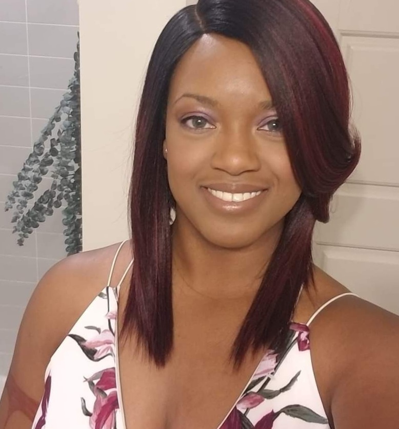 RecoveryCenteus's tweet image. Let's all take a moment and congratulate our Employee of the Month Ms. Antuanae Parker who is our Corporate Office Human Resources Manager 😀😀👏👏👏
"She is a hard worker and a complete joy to be around." Keep up the GREAT WORK Antuanae! We love you here at the Recovery Center!!