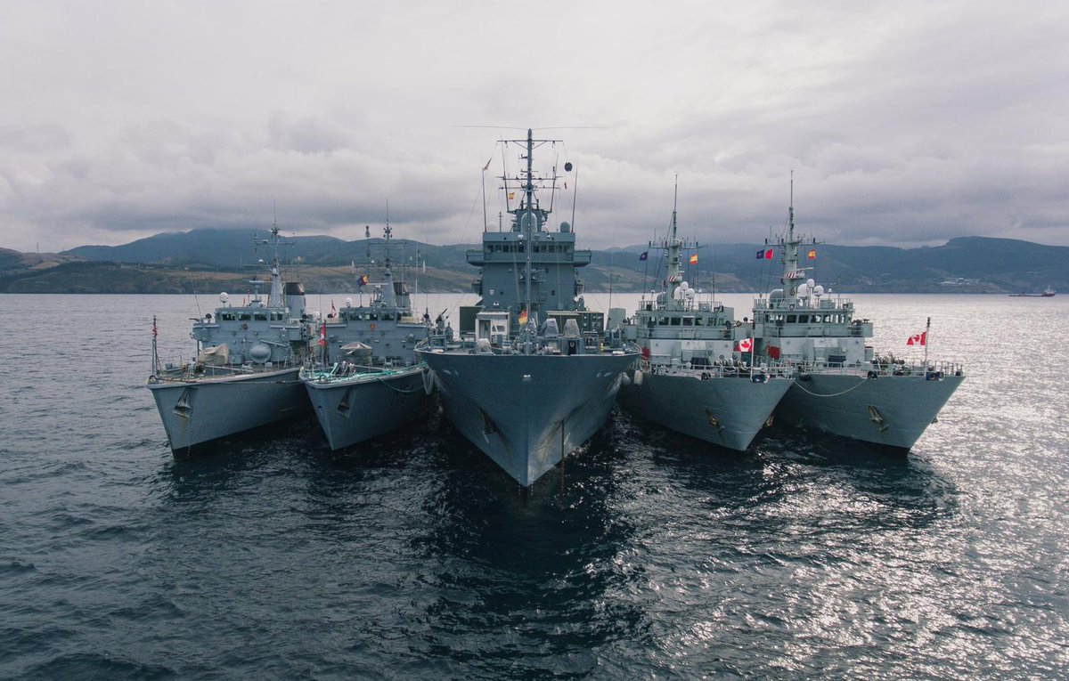 HMSHurworth's tweet photo. SNMCMG1 all together!  After a week of integration serials, we have honed our Tactical manoeuvring, Communication and conducted sailor exchanges with 🇨🇦🇱🇹🇩🇪🇬🇧🇪🇪 #WeAreNATO #Interoperability #StrongerTogether #TheHuntGoesOn https://t.co/grndLw34vO
