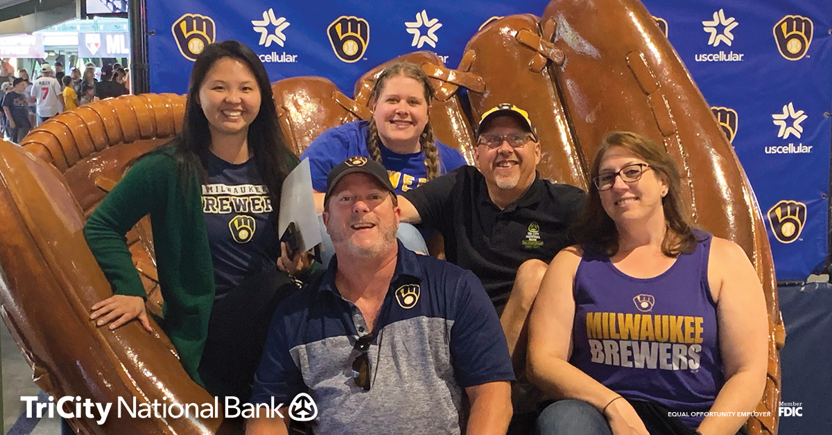 TriCityNatBank's tweet photo. Nobody cheers for the @Brewers better than our Mortgage Underwriting team! ⚾🧢 #TriCity #HometownBank

Equal Opportunity Employer. https://t.co/UmrRvCxJ4t