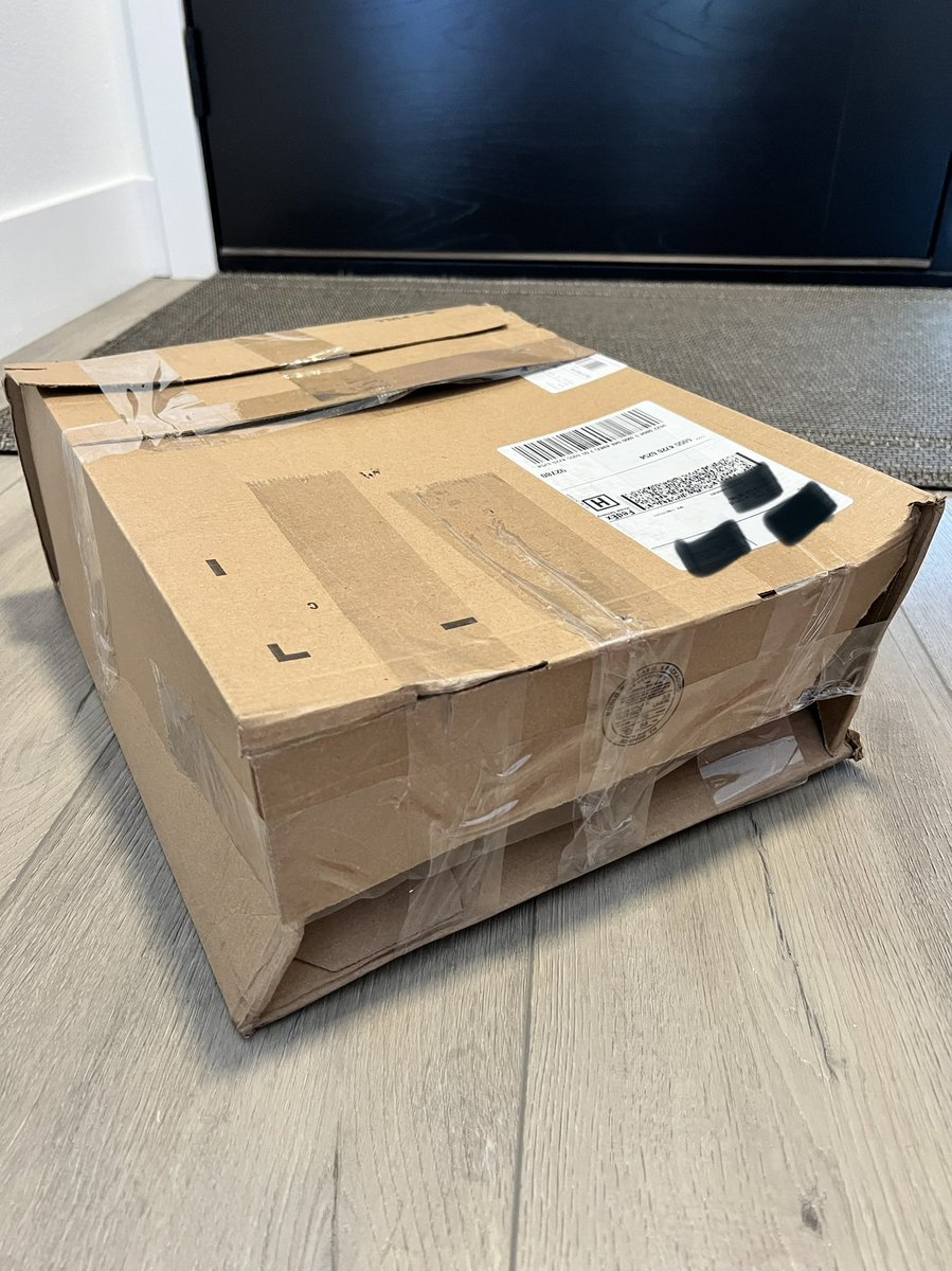 whiskeysoles's tweet photo. @FedEx @FedExHelp @FedExForum back at again. 3rd time in a row with @Nike package completely opened and taped shut. Driver looking for grails to steal. Will file another complaint. @nike and it’s horrible packaging ideas for the fail. SMH https://t.co/yJfMiHaMvr