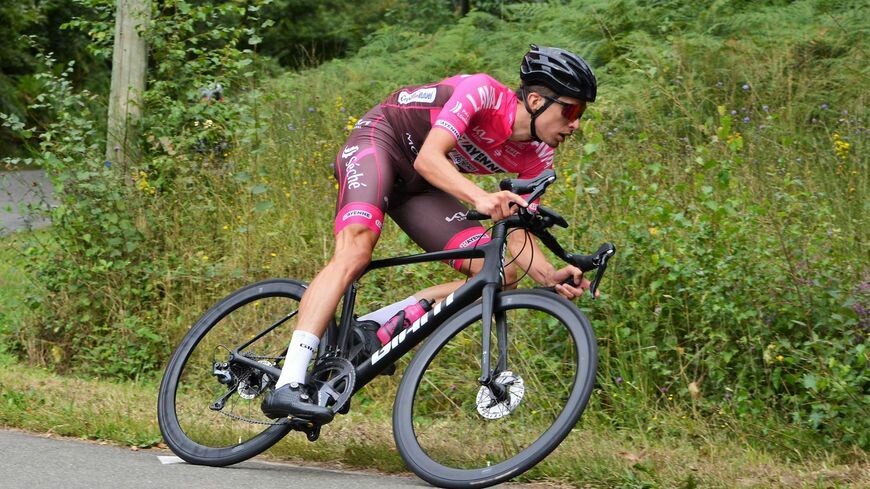 icimayenne's tweet photo. 🚴‍♂️ Très en vue cette saison, le coureur de @LavalCyclisme53 Florian Rapiteau va passer professionnel chez Saint-Michel - Auber 93 #Mayenne 
➡️ https://t.co/YXVw3qxbNq https://t.co/j7g26TToXN