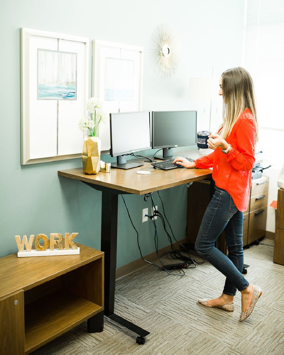 WorkWellHouston's tweet photo. Flexibility. Whether it's our flexible membership plans, flexible office sizes or the flexibility to sit or stand at your desk, The Work Well has the office space just right to fit your needs! Call us today to book a tour! P: 281-955-9355 https://t.co/Pnh1D7QszV