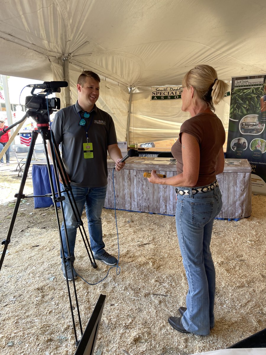 sdvalueadded's tweet photo. Thank you @SeamerCoop with @dakotanews_now for stopping by Value Added Ag Development Center Day at the @SDStateFair to help share the news about some of the #sdvalueadded businesses in #SouthDakota. @BadlandsDistill https://t.co/Fg1uAbwMll
