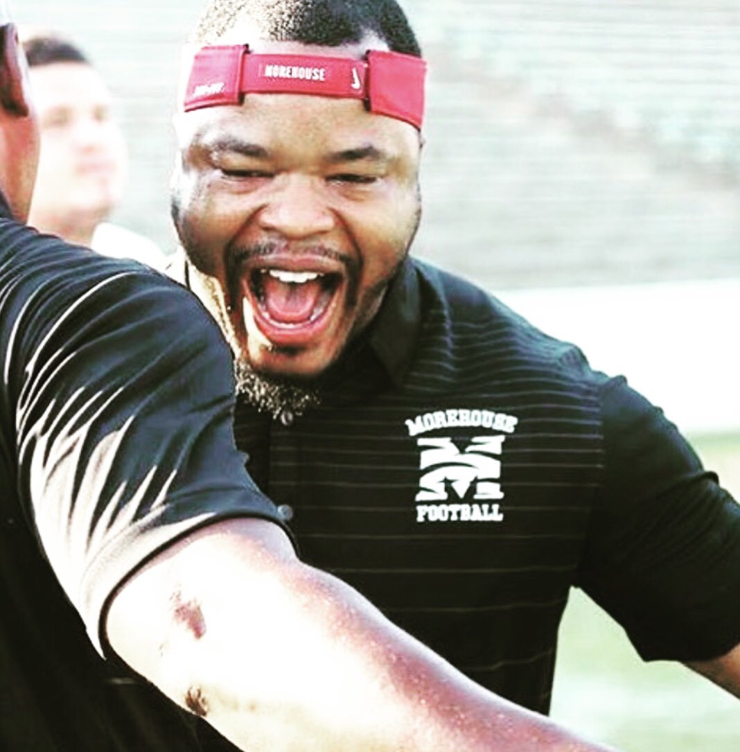 MrSpeakLife's tweet photo. Almost time to let the beast out the cage!!! #CoachEmUpCoach Passion and Purpose on 💯 https://t.co/wnsp4OmVAT