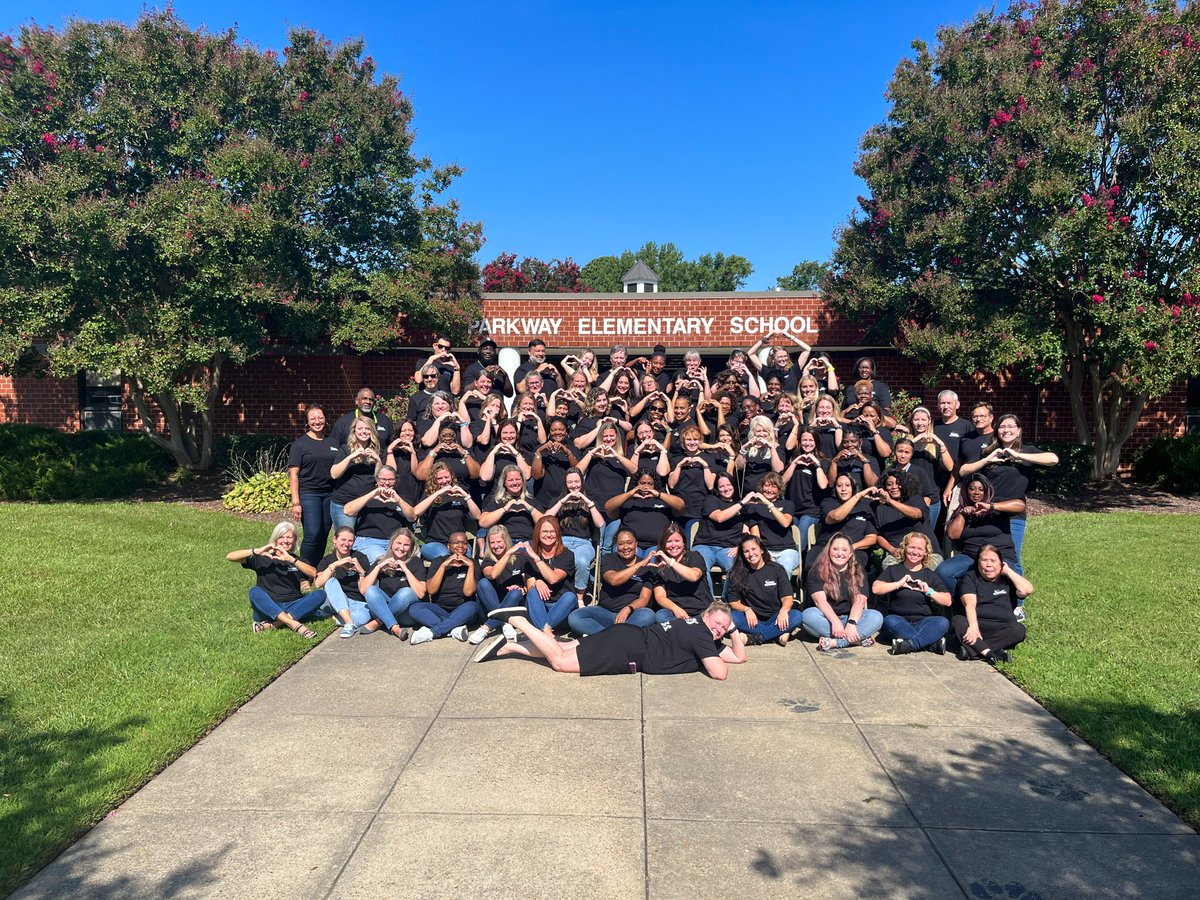 Katie Catania tweet media