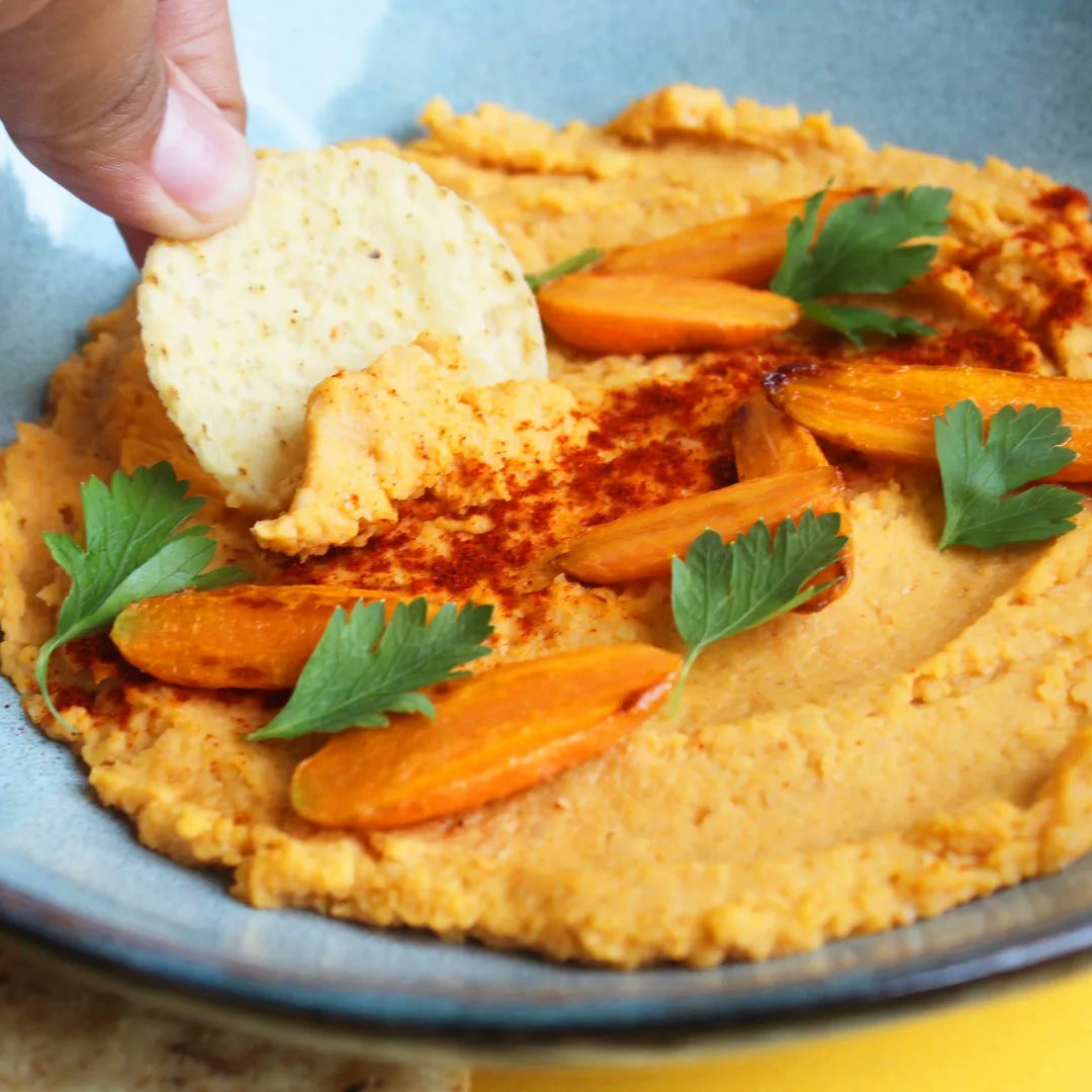 AlimentosYaesta's tweet photo. Acompaña tu #MuchoNacho con un delicioso Dip de zanahoria 🥕🔥 ¡Aquí te dejamos una vista! https://t.co/BpuE8srigK