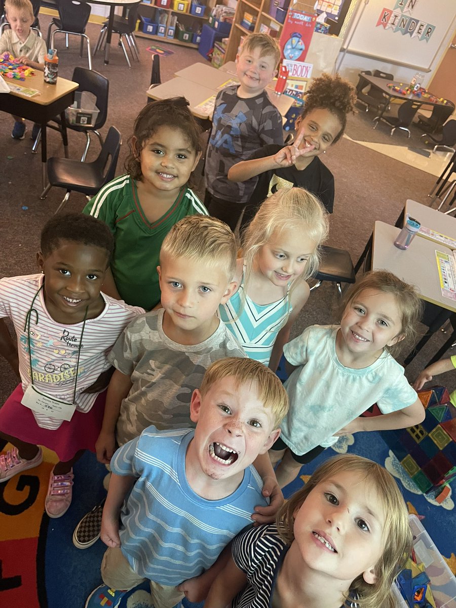 jharnesslps's tweet photo. Liberty Education Foundation Spirit Week 
Day 4- Pattern Day 
#SHINEBRIGHTLPS 
@LibertyEdFdn https://t.co/kGqxBBDRvr