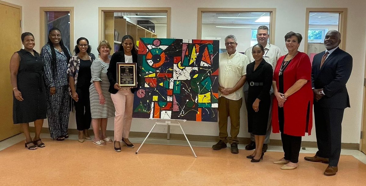 erescnj's tweet photo. Such a great start to September! 
Great time at our Annual Leadership Retreat Today! 
Grateful to have our Board President, Mr. Shane Berger honor Dr. Laurie Newell, Superintendent of Essex Regional Educational Services Commission for being named Essex County Superintendent OTY! https://t.co/Mt0mwDhyKR