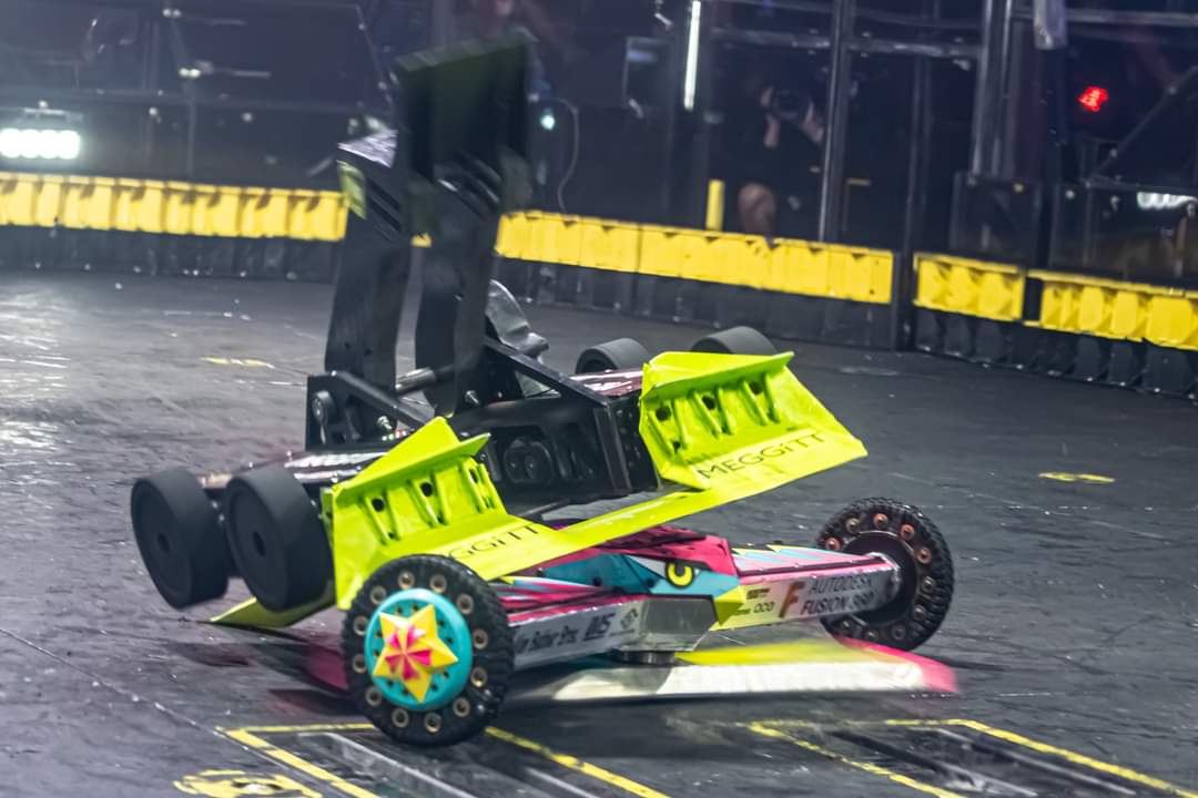 HiJinx - BattleBot tweet media