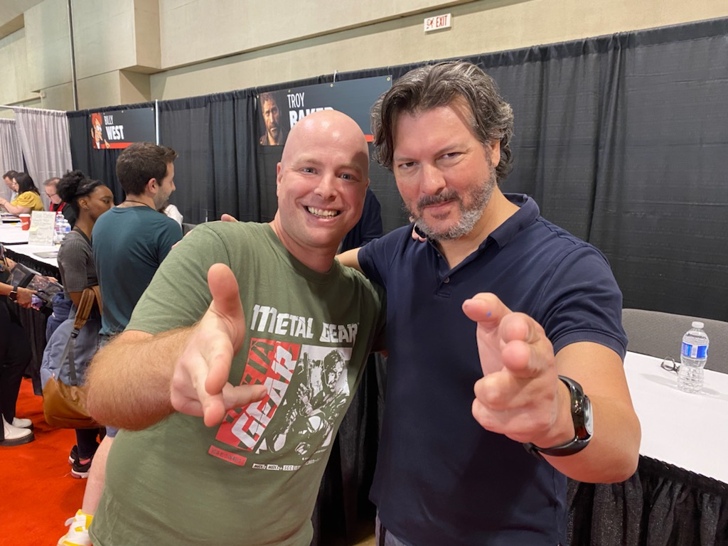 ZiggehGG's tweet photo. They say never meet your heroes, but Snake is way nicer IRL than in his games. 

Awesome dude all-around and his French is, dare I say, "pretty good".

Thanks for the awesome moment at Fan Expo Canada @DavidBHayter !

#FANEXPOCanada2022 #MetalGearSolid https://t.co/442Fel2Dz1