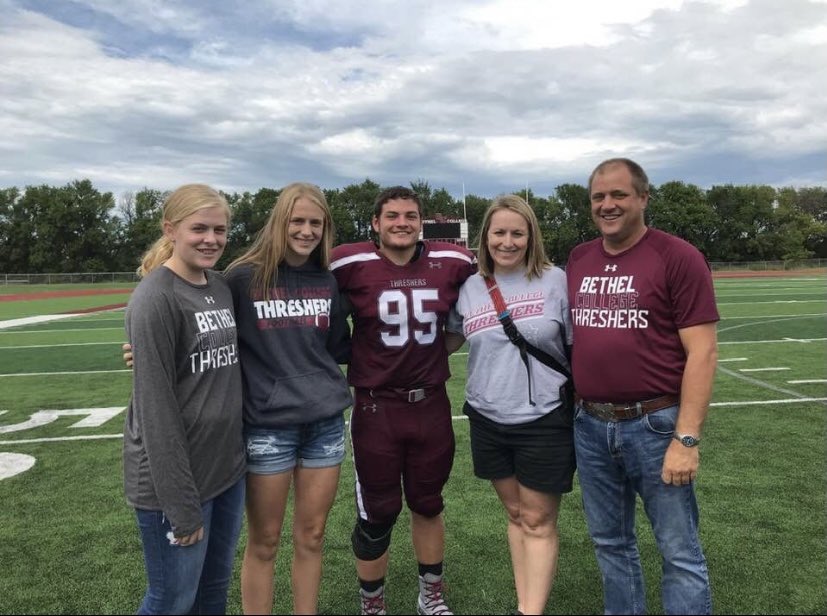 bailey_darb's tweet photo. @ThreshersSports @Threshers_FB https://t.co/FOapnsTY7w