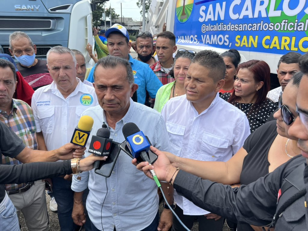 alexandermirele's tweet photo. Hoy me siento feliz del deber cumplido gracias a nuestros concejales a nuestro hermano Gobernador @albertogalindez la empresa privada y sobre todo nuestros contribuyentes. Doy gracias a Dios. Vamos vamos San Carlos. Vamos Cojedes. https://t.co/LZ7chSu3H9