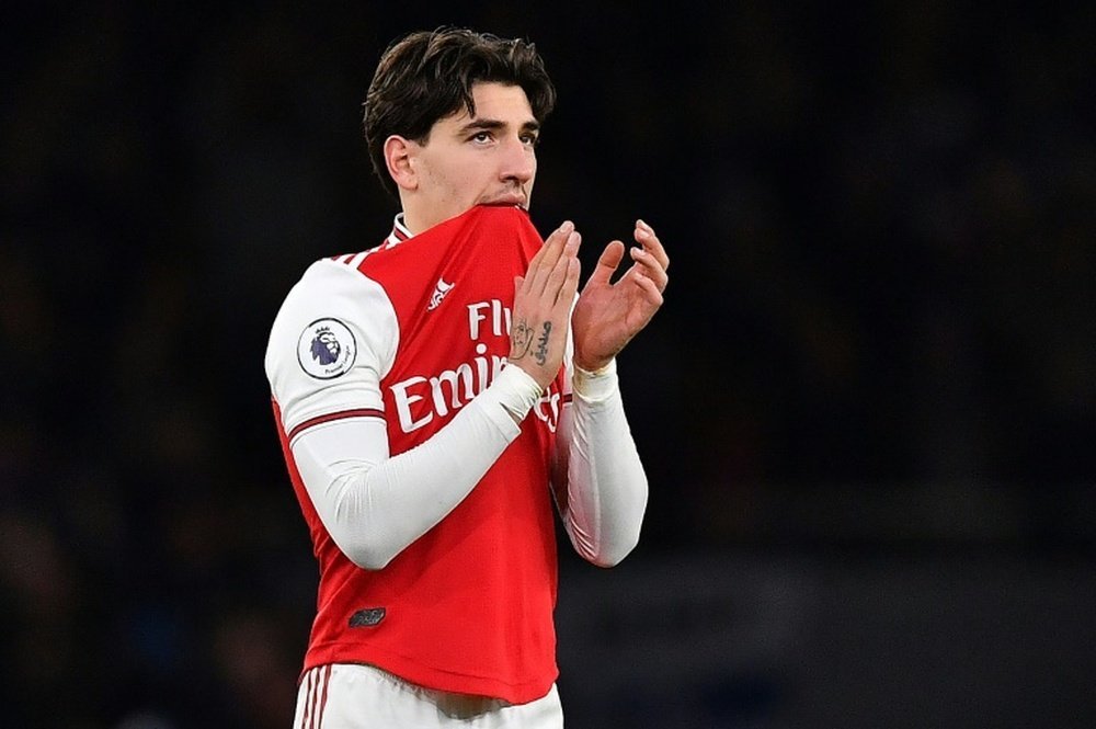 VSportsTM's tweet photo. Héctor Bellerín, flamante refuerzo de Barcelona, tiene una cercanía muy importante con el medio ambiente. Es accionista de Forest Green Rovers, club más ecológico del mundo. Sigue una dieta vegana y ayudó a plantar 50 mil árboles en la selva amazónica. 🌳♻️👏 https://t.co/gJMF9wIJSr