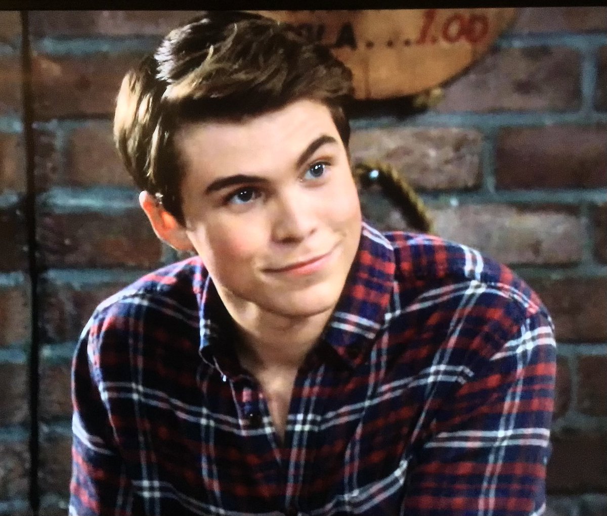 jetergirl410's tweet photo. Seeing that Cam is in tomorrow’s episode. Then seeing who Cam is with in the preview. https://t.co/s807459sjM