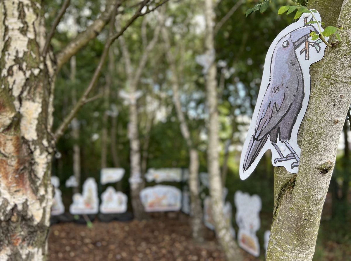 Art doesn’t always have to go on the wall! #birds #birdspotting #nature #eyfs #earlyyears #outdoors #educators #beautiful #education #dannydeeptown
