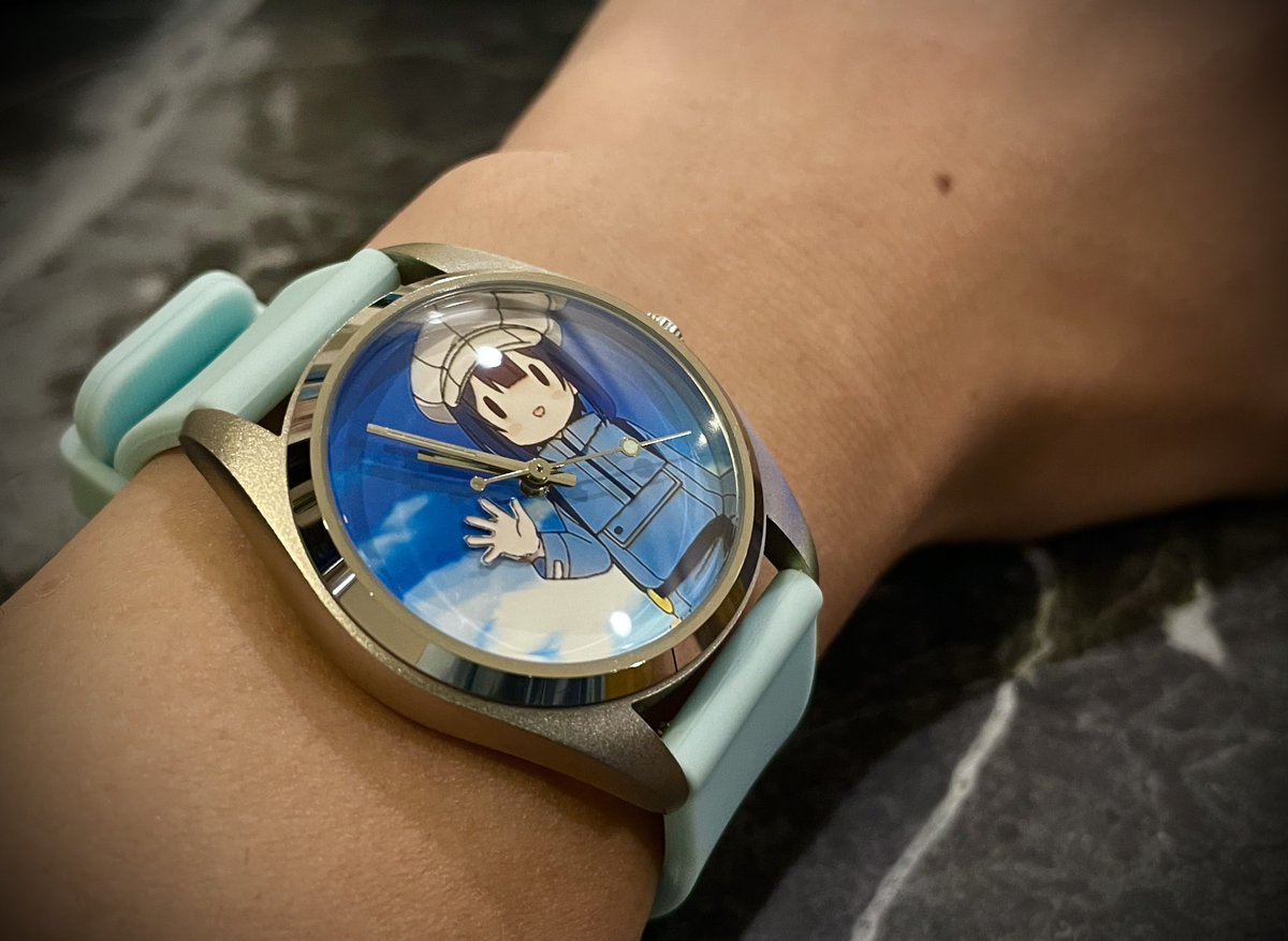 「腕時計はオトナのステータスシンボル......だそうです 」|あーみんのイラスト