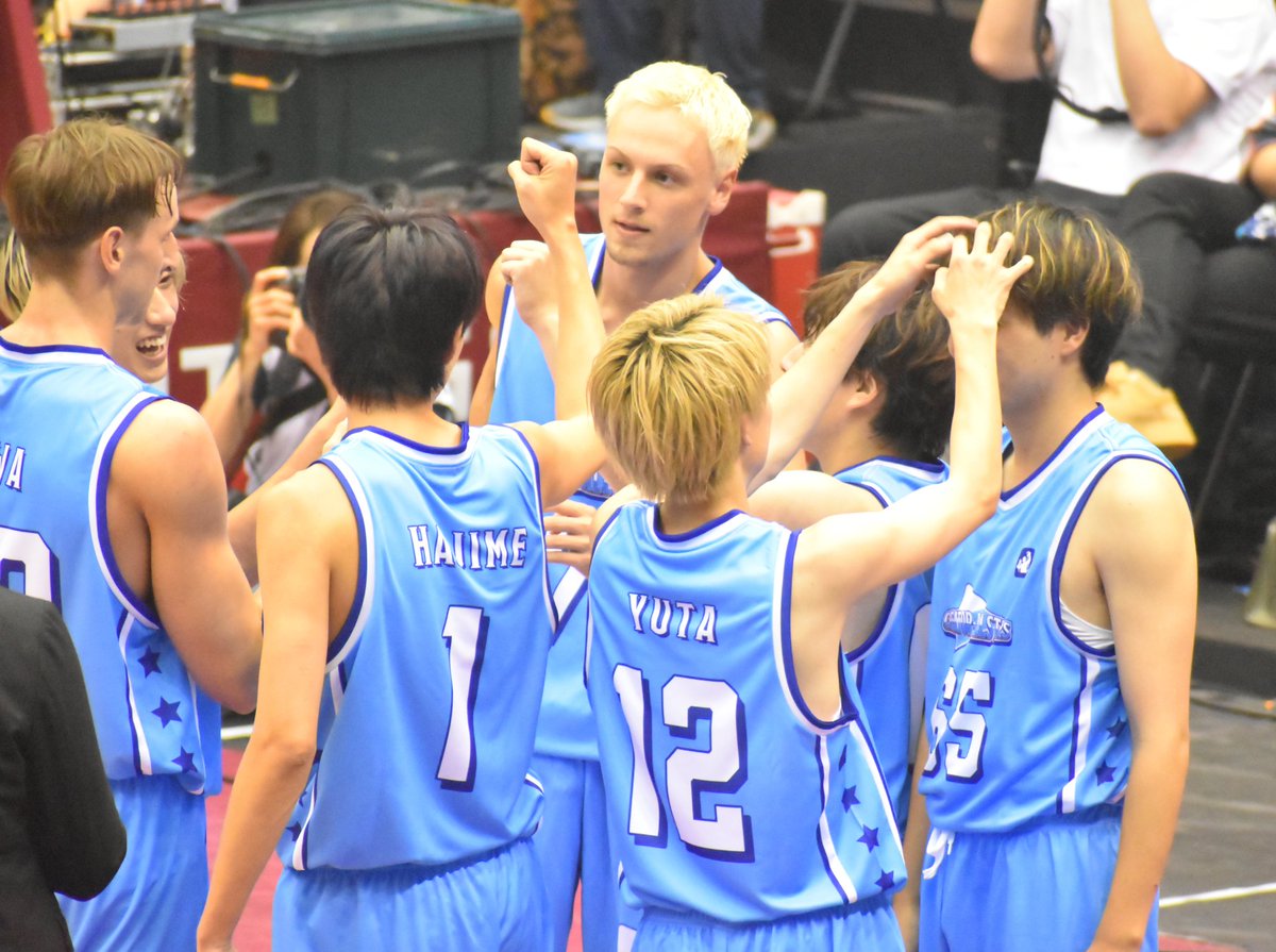 MUU1413's tweet photo. 最高に楽しかった8月30日🏀
幸せすぎた😍😆☺😉
#DREAMGAME #DREAMGAME2022 #川崎ブレイブサンダース #クリエイターチーム #YouTuberチーム #YouTuber #はじめしゃちょー #水溜りボンド #かんた #ともやん #レイクレ #サワヤン #ゆうた #ゆうま #コムドット https://t.co/RJB7TxZVfK