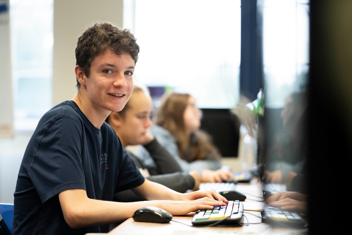 cardiffcouncil's tweet image. The Education System is changing for young people with Additional Learning Needs. The ALNET Act changes will happen gradually over the next few years. Find out how it aims to create inclusive education and support: orlo.uk/sYMac
#ALNWales 
#AdditionalLearningNeeds