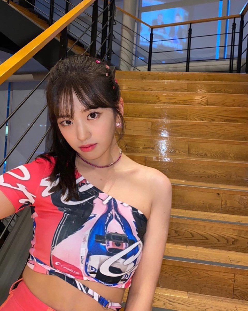 ivepics_'s tweet photo. yujin instagram update https://t.co/b5mTmcZpKJ