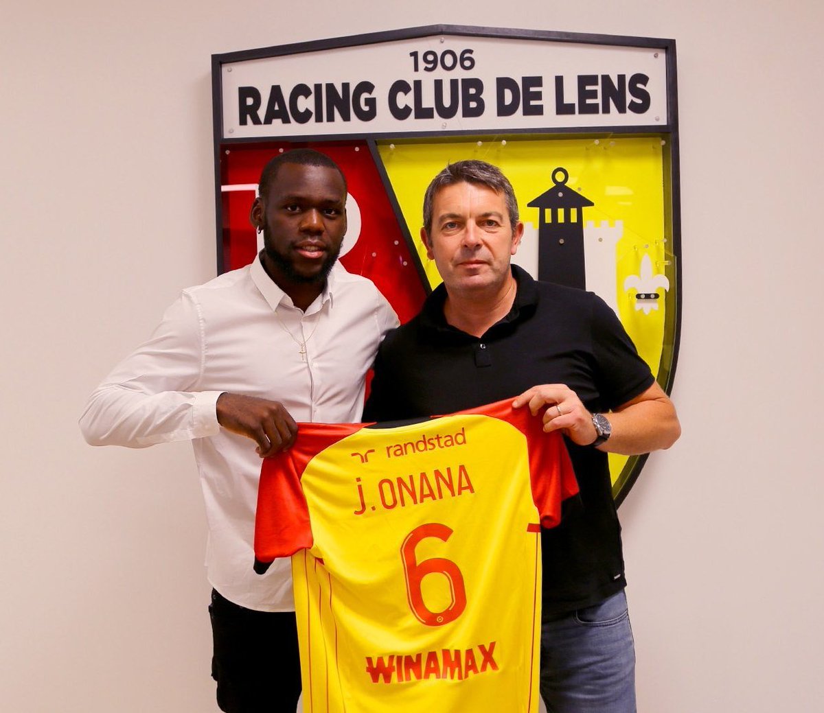 TransferNewsCap's tweet photo. ♧🚨☆ DONE DEAL:

#RCLens have signed midfielder Jean Onana from #Bordeaux for €4m. #Transfers https://t.co/UYtTusqh70