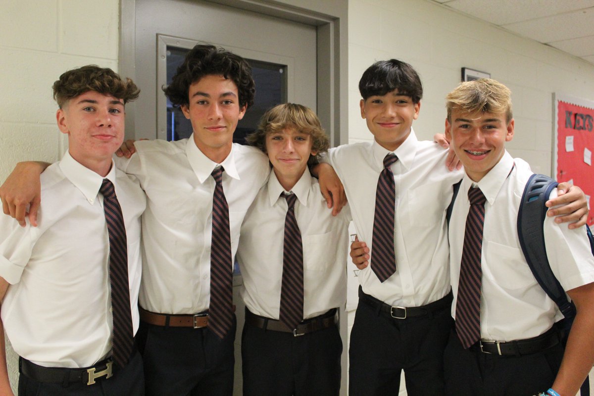 PopeJohnLions's tweet photo. Today was the First Day of School for our 8th and 9th Graders!!!
We would just like to welcome the newest members of our community to our halls for the 2022-2023 school year! Have a great year everyone!
#WeArePopeJohn #FirstDay2022 #firstdayofclass https://t.co/LmB5CiSR7D