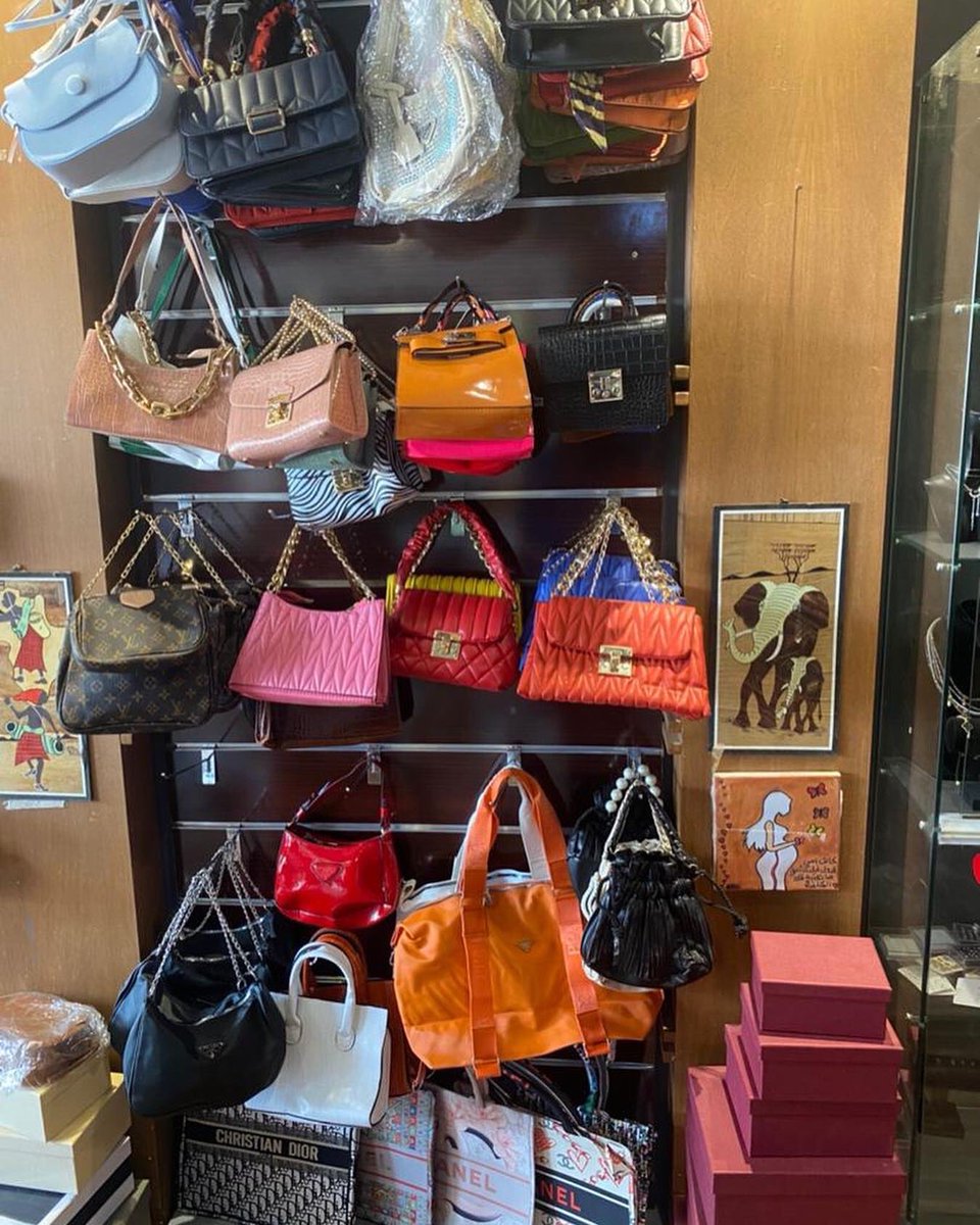 jaffastore_'s tweet photo. بوست المسابقة  🔥

ح نختار من الرتويت فائزتين يختارو الشنطة العاوزنها من المحل في تشكيلات كتيرة معروضة بصورة أوضح في التويتات ♥️🔥

-موقعنا محل قفة فرح شارع عبد الله الطيب @guffatfarah 

#الشروط:
رتويت 
منشن لصحابتك ♥️♥️ https://t.co/JyoBLaSP66