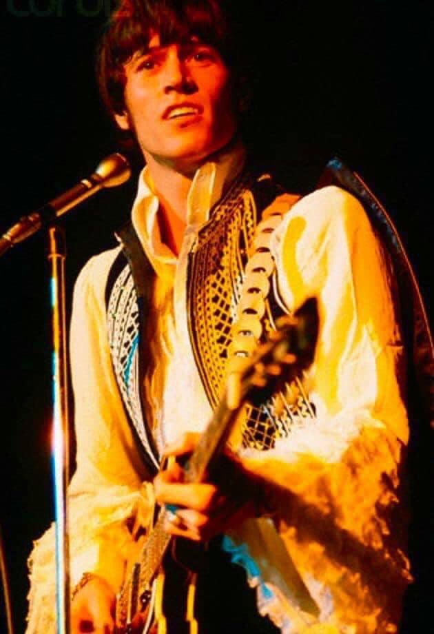 Happy Birthday to Barry Gibb!

Photo by Henry Diltz.   