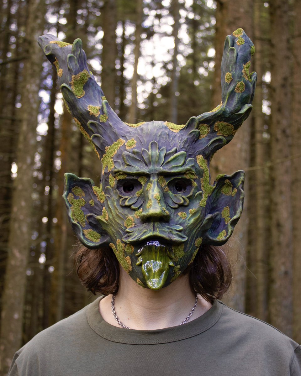 I'm so excited to show you my finished Green Man mask. The Green Man is an English folkloric deity that is believed to be a symbol of rebirth, representing the cycle of growth. 🌿 #fawnlorn #sculpting #sculpture #folklore #greenman