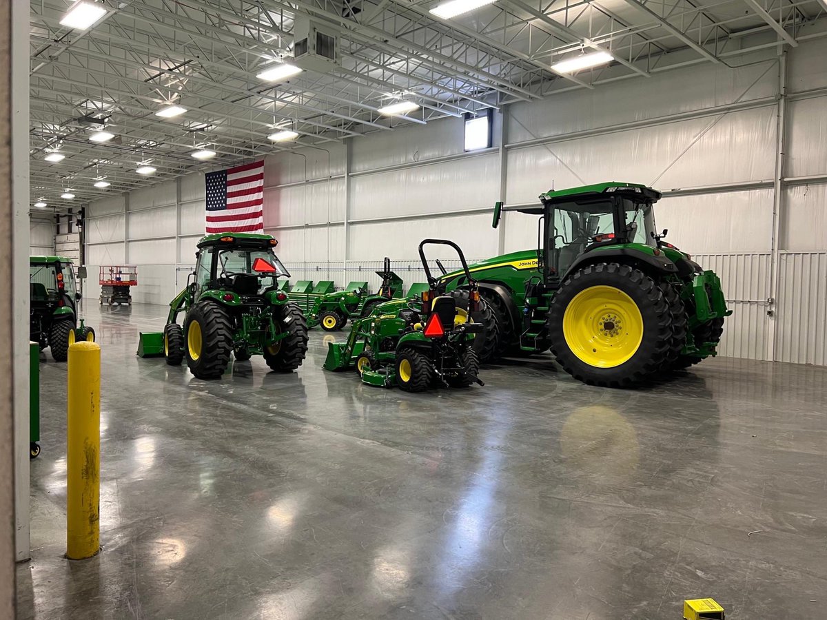 SNPartnersJD's tweet image. It's the first day of class at the SNP Career Academy! 
Learn more at >> snpartners.com/ag-education-p…
#SNPartners #Techprogram #johndeere