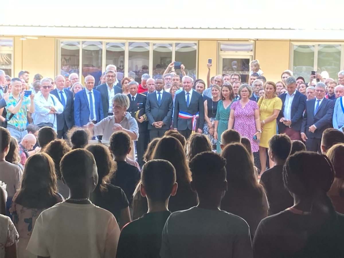 HG5TlseNord's tweet photo. Le chant des partisans : les élèves de CM1 CM2 accompagnés par l’orchestre du Capitole. https://t.co/axTg2pIoh3