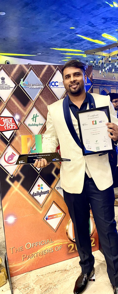 manojveeragoni's tweet photo. Youngest AdFilm Director Of The Year 2022 🎥 
#NationalPrideAward ❤️❤️✌🏻
#MinistryOfSkillDevelopment 
#NationAward #NationalPride #manojveeragoni #manoj #wingsmodelhub https://t.co/S5hMfrxEtc