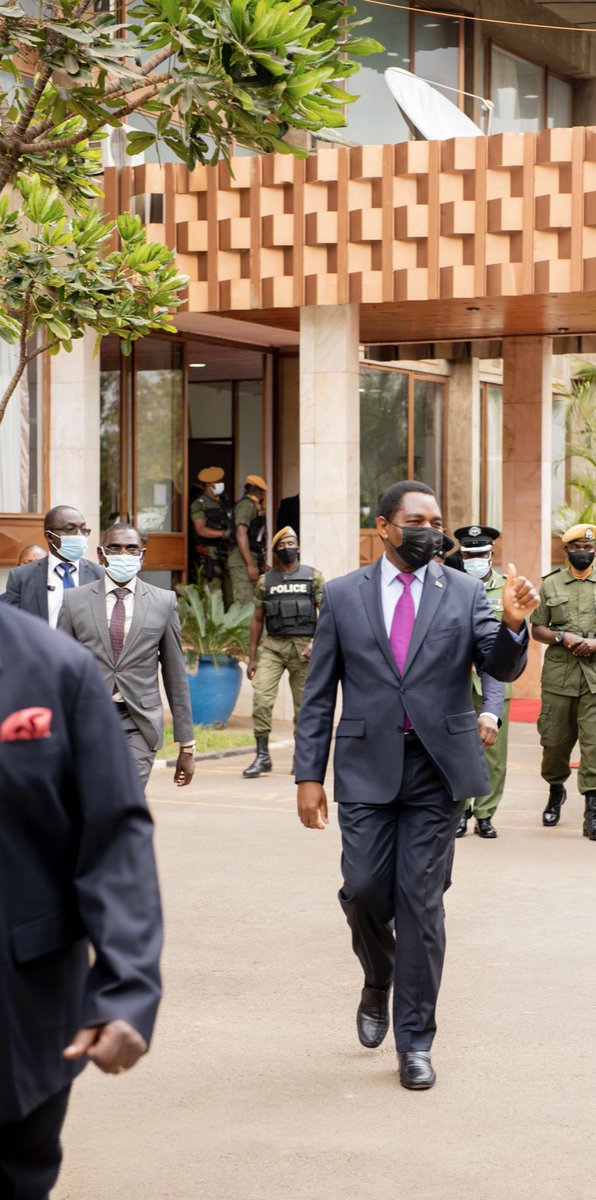Hakainde Hichilema tweet media