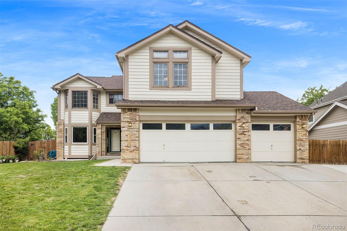 Jameyhoag's tweet photo. Ready to upgrade? Impeccable 4 BD/ 3 BA in Longmont has it all. Call/text/DM me!  https://t.co/Fy3Y2YTYfk https://t.co/btJF1TocAQ