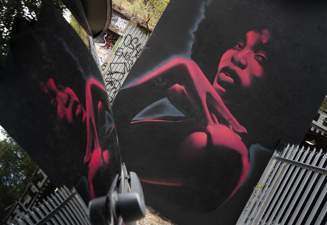 double trouble.
<a href="/davidspeeduk/">David Speed</a>  refreshes a #shoreditch spot held down several years👍