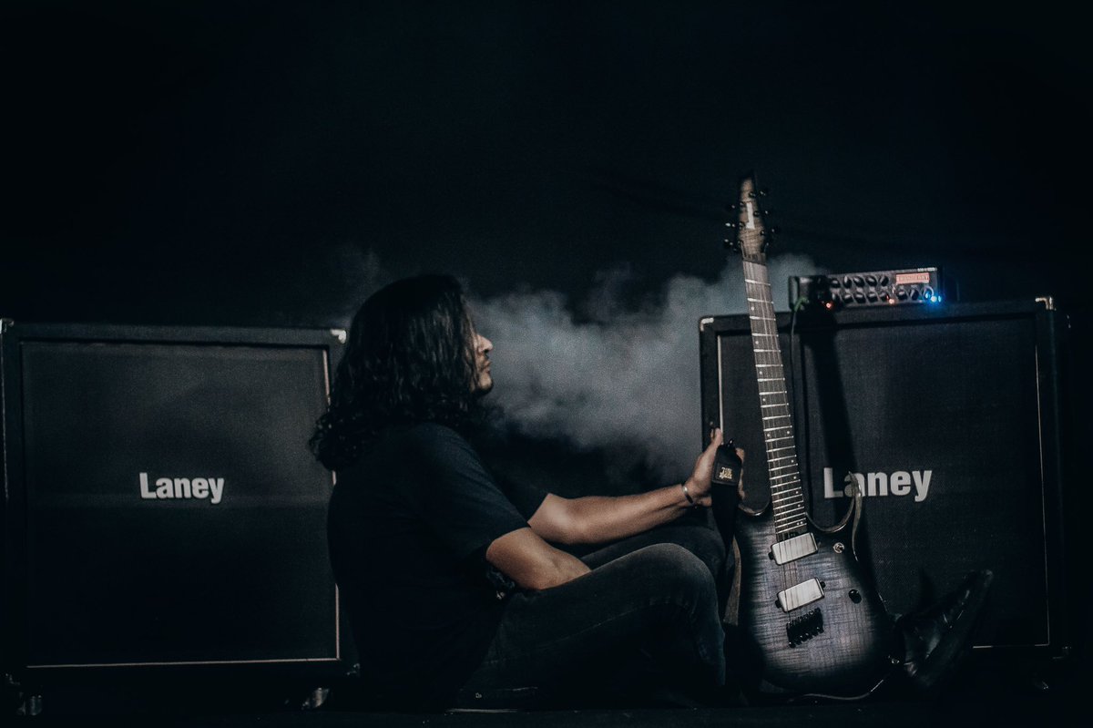 DavidBrisenoC1's tweet photo. #TBT #ThrowBackThursday
#Photoshoot del video -Ower-
By #chriscampos
@laneyamps @ibanezofficial
@ernieball @EMG_PICKUPS
#Metal #PlayReal #LaneyAmps #EMGpickups #IbanezGuitars #ErnieBall #GrooveMetal #NuMetal https://t.co/NxYhStNOqK