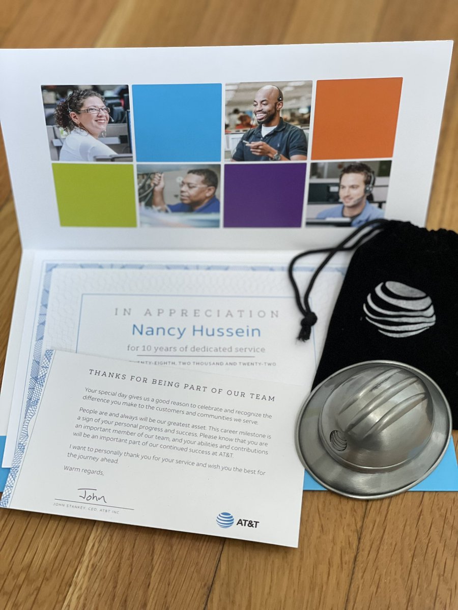 10 years &amp; counting! Thankful for all the work relationships and amazing people I've met along the way 🙂#LifeAtATT #NYNJ <a href="/ATT/">AT&T</a>
