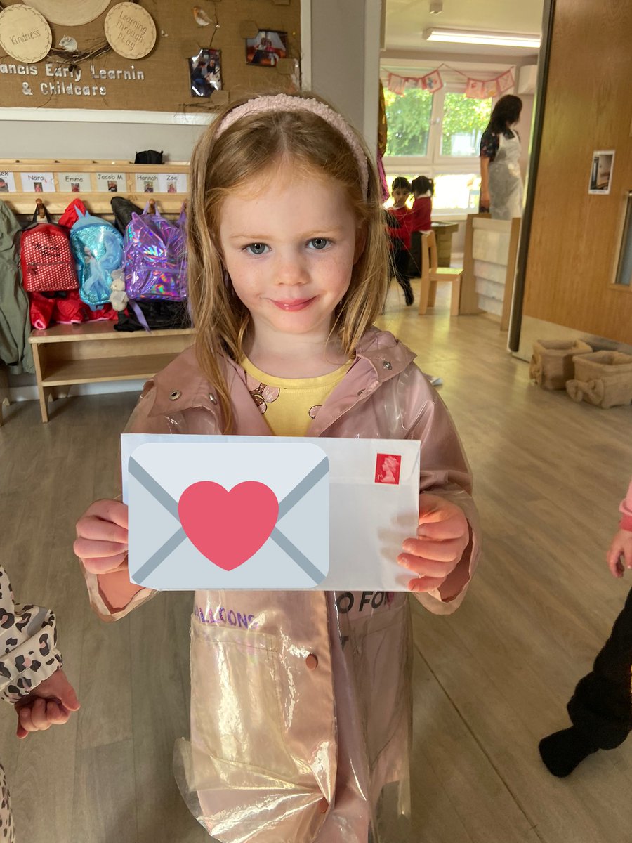 SFX_Nursery's tweet photo. Z has been wondering where her old nursery friend is. When we explained she had moved nursery, Z chose to write her a letter and send it via mail. Keep an eye out for arrival @BainsfordPS 💌 #earlyliteracy #keepingintouch #missingafriend #whatmatterstome #inclusion https://t.co/kI9ECX3Noo