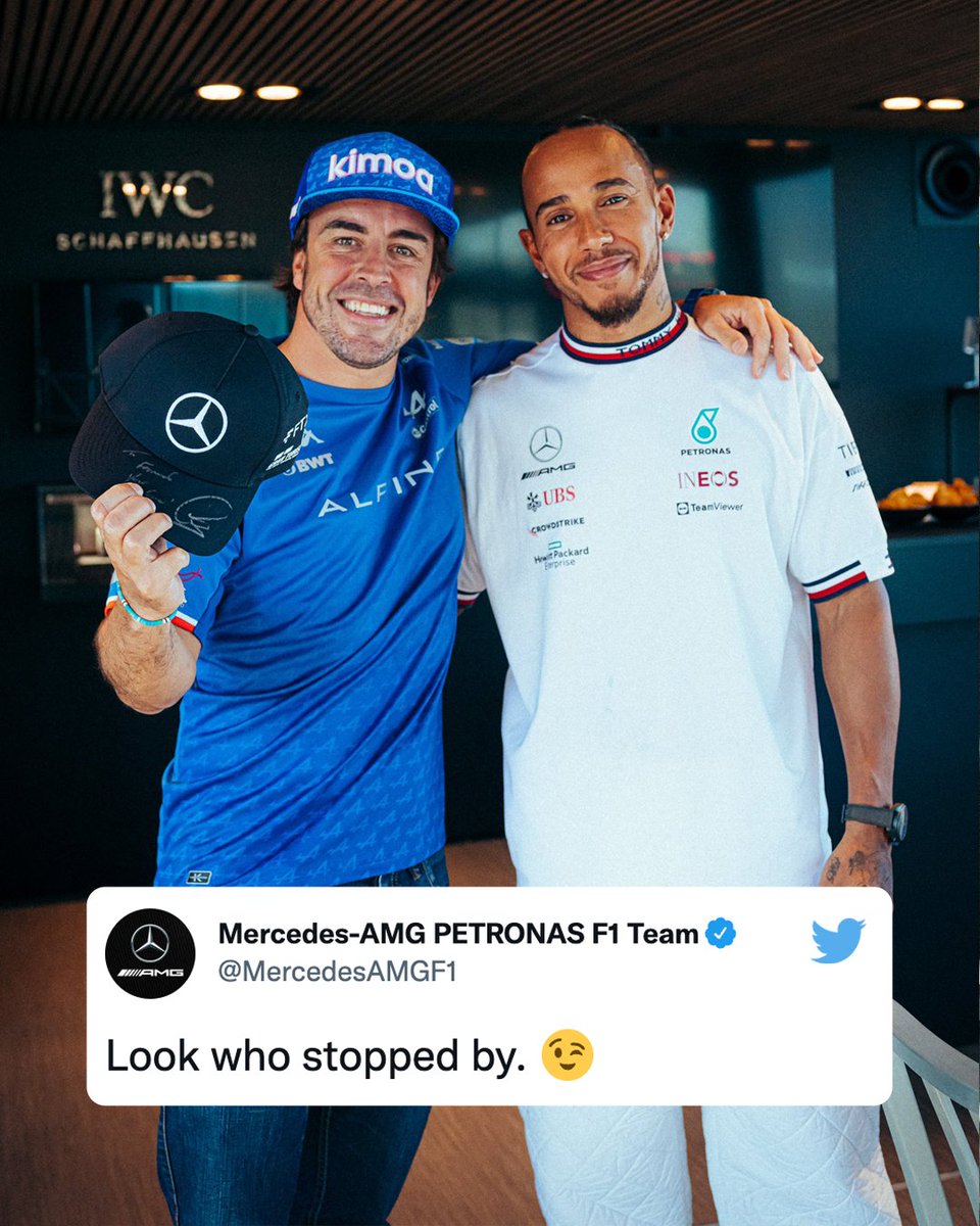 ESPNF1's tweet photo. Fernando made sure he got his cap 😂🧢 https://t.co/CIQVFAJsmn