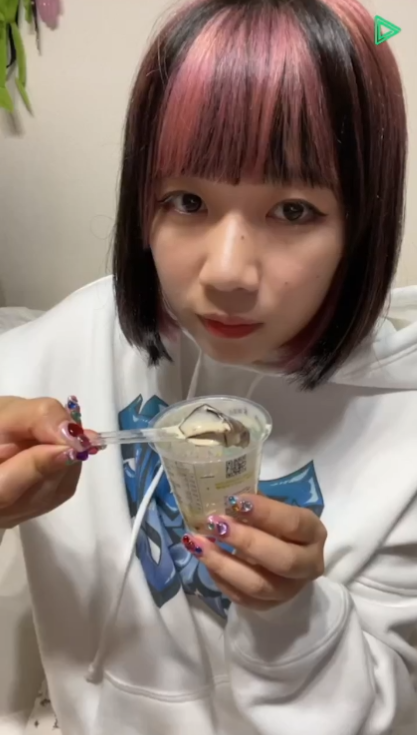 teamtempura1's tweet photo. KARIN on LINE LIVE NOW💚
https://t.co/TDmgmHAuaf

#tempurakidz
#karintempurakidz https://t.co/CAvHcfqPkR